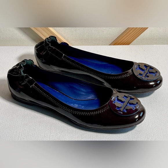 Tory Burch Reva Brown and Cobalt Blue Travel Ballet Flat Sz 7 - Picture 1 of 7